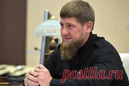 Кадыров оценил юмористический ролик с высмеивающим Байдена Галустяном. Глава Чечни Рамзан Кадыров оценил юмористический ролик, в котором актер Михаил Галустян в образе телеведущего Жорика Вартанова высмеивает президента США Джо Байдена и сравнивает его с персонажем сказок об Изумрудном городе Урфином Джюсом. «Концовка — огонь! В прямом и переносном смысле», — написал глава Чечни.