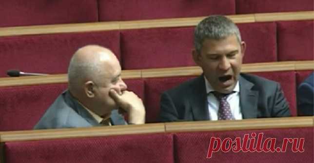 Миллионер, нардеп-тушка Шаповалов получил компенсацию 90 тыс. грн на проезд, а нардеп-миллионер Жеваго – ездит за собственные средства Компенсация за проезд в 2018 году. 282 депутата Верховной Рады получили 24,7 млн гривен компенсации стоимости проезда по территории Украины в 2018 году. Об этом говорится в ответе аппарата Рады на запрос Українських Новин. 271 депутат получил компенсацию по 90 000 гривен, в том числе председатель парламента Андрей Парубий, первый заместител...