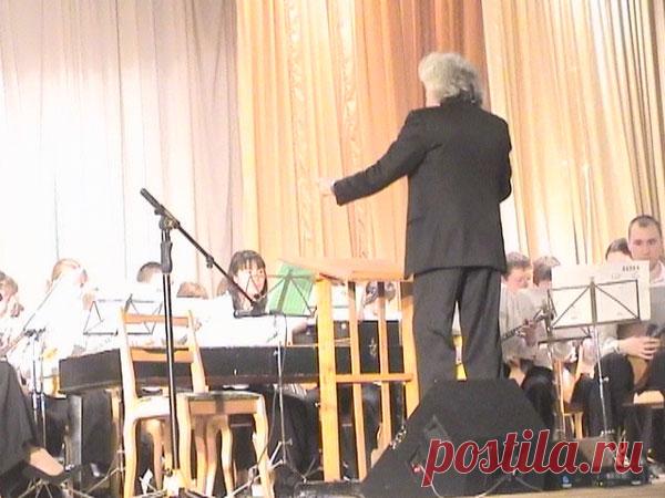 «Уж ли пиво моё». Из «Русской сюиты» для оркестра народных инструментов в 4-х частях Владимира Сидорова (opus 104, 2005 г.). Исполняет оркестр народных инструментов Магнитогорской государственной консерватории /рук. и дир. засл. арт РФ Сергей Брык/. 2006 г.