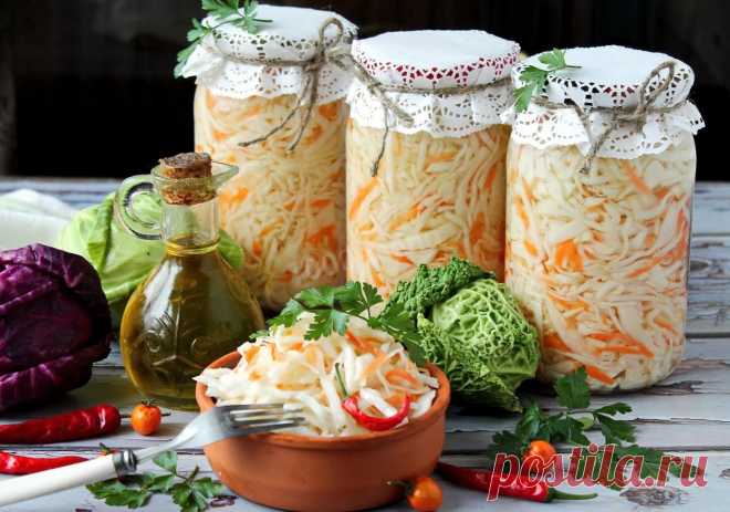 Капуста быстрого приготовления с горячим рассолом и уксусом рецепт с фото пошагово и видео - 1000.menu Капуста быстрого приготовления рецепт с уксусом и горячим рассолом | 1000.menью.ru Капусту быстрого приготовления можно приготовить с уксусом или без него, а также с добавлением дополнительных ингредиентов.
Все рецепты капусты быстрого приготовления имеют схожие ингредиенты и технологию приготовления.
Капусту, приготовленную на зиму, прекрасно подходит для употребления в холодное время года, …
