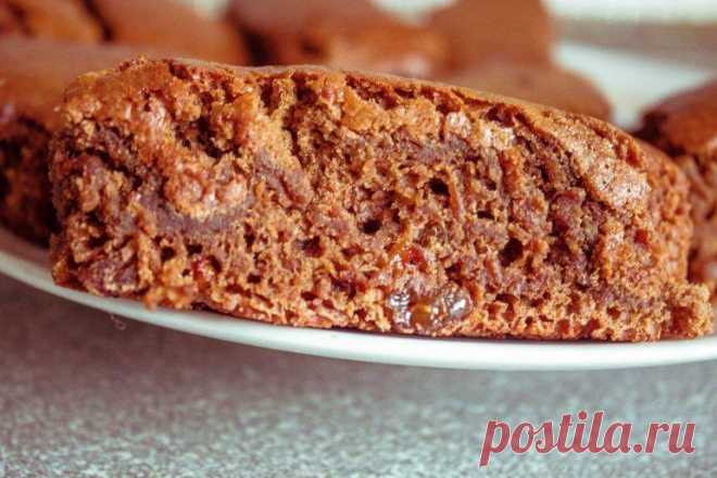 Рецепты вкусной постной выпечки: десерты к чаю во время поста Многие хозяйки убеждены, что в пост нельзя кушать десерты. Но существуют рецепты вкусной постной выпечки, благодаря которым можно испечь десерт к чаю.