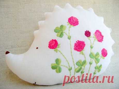 &gt;Идеи вышивки на игрушках своими руками