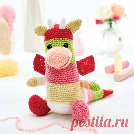 Вязаная игрушка дракон Декстер крючком