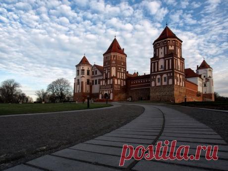 Белоруссия, рассмотрев опыт создания национальных туристических брендов, решила пойти по собственному пути, не копируя европейские. Опыт России белорусам удачным также не показался.