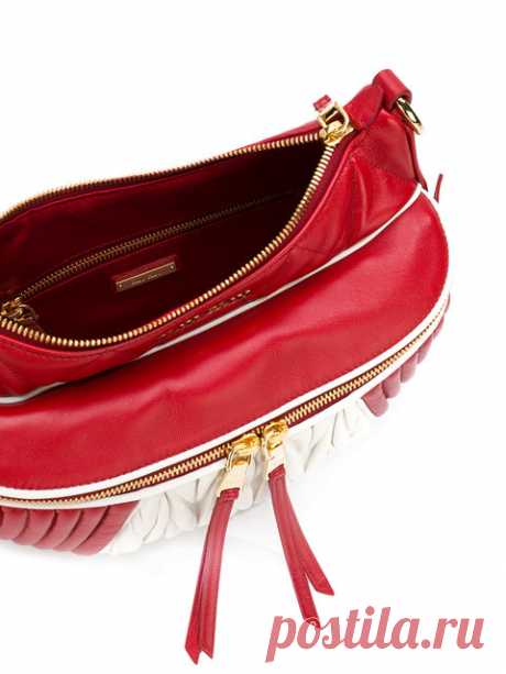 Купить Miu Miu стеганая сумка на плечо.