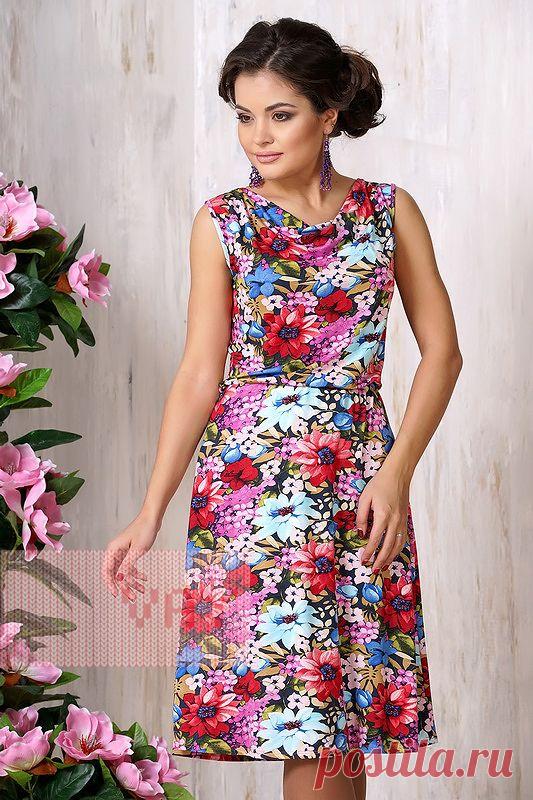 Летние офисные платья от марки VAY. Женские летние платья для офиса VAY (артикул 3109), цветовое решение цветы/сирень. Ещё больше женских платьев марки ВЭЙ на наших сайтах. Официальное представительство бренда VAY: купить в розницу в магазине Согревай.ру https://www.sogrevay.ru, оптовые закупки на Ньювэй.ру https://www.newvay.ru