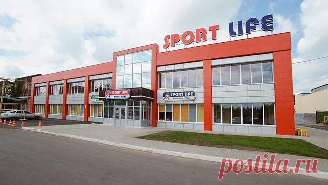 Жительница Киева подала в суд на «Sport Life» – не понравились таблички на русском языке - RLS.TV