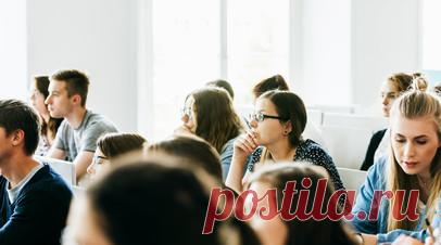 В Госдуму внесли законопроект о стипендии для студентов-очников не ниже МРОТ. В Государственную думу внесли законопроект, устанавливающий минимальный размер стипендий на уровне минимального размера оплаты труда (МРОТ). Соответствующий документ опубликован в думской электронной базе. Читать далее