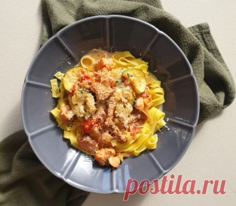 Makaronai su lašišos padažu - Gardu gardu