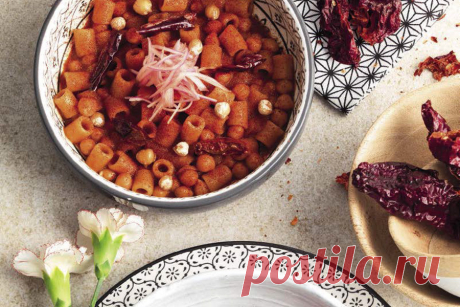 Questa sera niente carne. 50 ricette con i legumi! - La Cucina Italiana Lenticchie, fagioli, ceci e molto altro ancora. I legumi sono la scelta giusta per portare in tavola le proteine e rinunciare ai grassi in eccesso