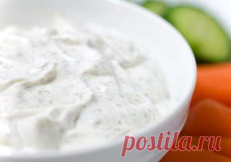 6 сметанных соусов, которые сделают блюда в разы вкуснее