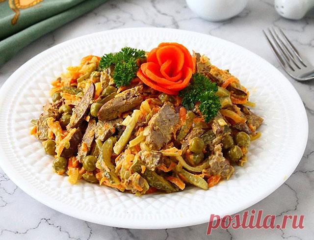 Салат Обжорка с печенью и солеными огурцами — Мой садочек