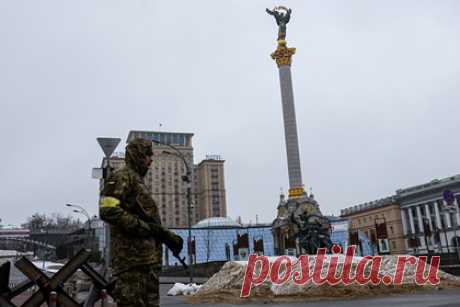 США нарастили поставки оружия для городских боев на Украину до спецоперации. США резко увеличили поставки вооружения и защитного снаряжения на Украину в конце 2021 года, еще до начала специальной операции России в Донбассе. В соответствующем отчете говорится, что в республику доставили в том числе дробовики и специальные защитные костюмы для военных, работающих с неразорвавшимися боеприпасами.