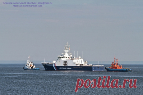 2019 май. Пограничный сторожевой корабль (ПСКР) «Петропавловск-Камчатский» проекта 22100 «Океан» ушёл на ходовые испытания. Корабль построен АО «Зеленодольский завод имени А.М. Горького». «Есть корабли со скоростью 20 узлов, есть — ледового класса, есть — с дальностью до 12 тысяч миль, с автономностью 60 суток, но кораблей, обладающих всеми этими характеристиками сразу, в мире нет», — заверяют проектировщики корабля из питерского ОАО «ЦМКБ «Алмаз»