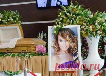 Друзья и поклонники прощаются с Жанной Фриске

Видео: