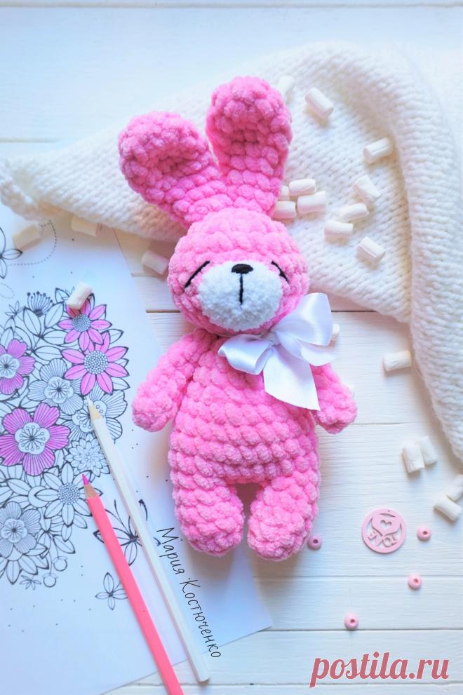 Зефирная зайка росточком 20см связана из пряжи «YARN-ART DOLCE»