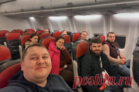 «Хлопал весь аэропорт»: волонтеры о работе на землетрясении в Турции. Волонтеры обрабатывали пострадавшим раны и делали перевязки, помогали с гуманитаркой, оказывали местным жителям психологическую помощь. Как