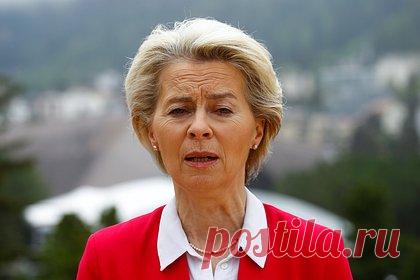 Глава Еврокомиссии отказалась предлагать свою кандидатуру на посты в НАТО. Глава Еврокомиссии (ЕК) Урсула фон дер Ляйен отказалась предлагать свою кандидатуру на посты в Североатлантический альянс. Она также добавила, что пока не готова сказать, пойдет ли на новый срок на пост главы ЕК. По словам политика, это решение будет принято чуть позже в текущем году.