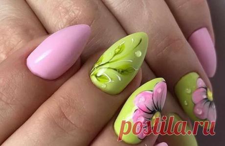 Весенний маникюр - модные тенденции красивого весеннего маникюра 2022 года Весенний маникюр 2022 года: весна – это сезон, когда хочется чего-то свежего модного. Именно поэтому красивый и нежный маникюр нужен каждой девушке на короткие и длинные ногти