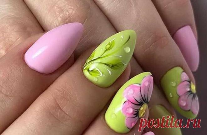 Весенний маникюр - модные тенденции красивого весеннего маникюра 2022 года Весенний маникюр 2022 года: весна – это сезон, когда хочется чего-то свежего модного. Именно поэтому красивый и нежный маникюр нужен каждой девушке на короткие и длинные ногти