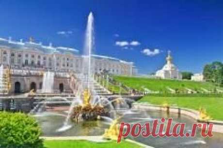 20 августа в 1721 году Пущены знаменитые фонтаны и каскады Петергофа