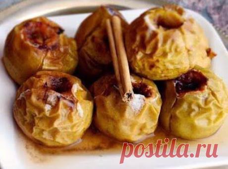 Запеченные яблоки с корицей и медом