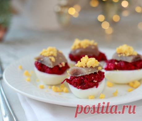 10 простых советов, которые помогут не набрать вес в новогодние праздники: как сохранить отличную форму и бодрое настроение | Nice&amp;Easy | Дзен