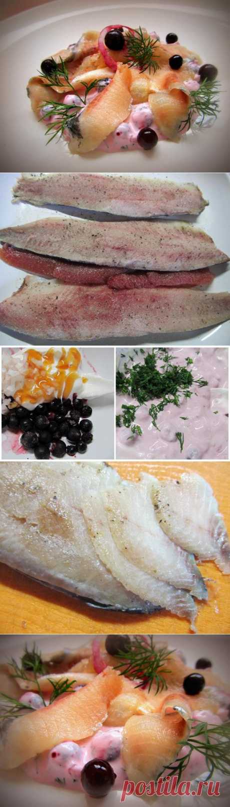 Чудесная рыбка! Сельдь домашнего посола со смородиновым соусом — Вкусные рецепты