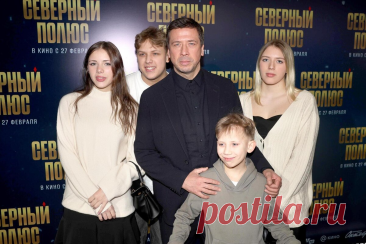 Андрей Мерзликин с детьми