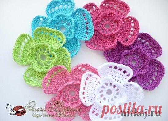 Цветок крючком от Ольги Веренич
Схема: http://nitkoj.ru/vyazaniye-dlya-doma/1738-cvetok-kryuchkom-ot-olgi-verenich.html