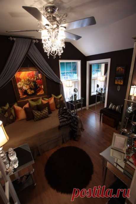 Найдено на сайте roomzaar.com.