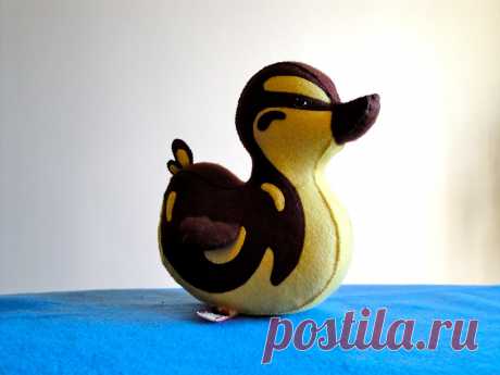 mallard duckling Blogged here miaumau.blogspot.com/2010/11/hello-duck.html