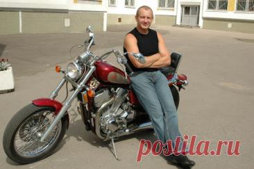 Дмитрий Марьянов, 1 декабря, 1969
 • 15 октября 2017