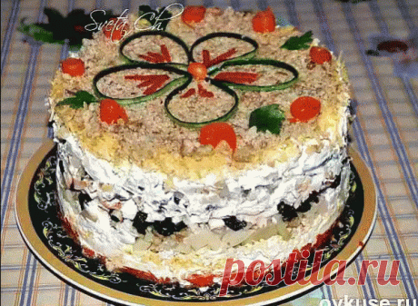 Салат &quot;Торжество&quot; с курицей и чернослив