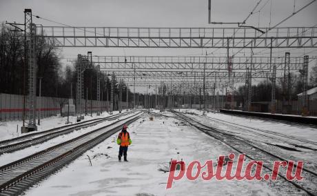 Прокуратура заявила о «хлопке без взрыва» на станции в Нижнем Тагиле. В Нижнем Тагиле на железнодорожных путях произошел «некий хлопок», сообщили РБК в пресс-службе Уральской транспортной прокуратуры.