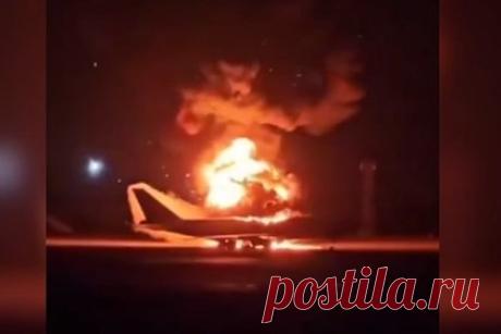 Гибель последнего и старейшего в мире самолета Boeing KC-747 сняли на видео