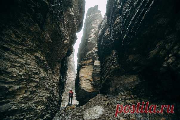 Горы в Судаке, Крым. Автор фото: Юрий Коваленко.