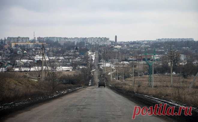 В ДНР объявили эвакуацию пригородов Артёмовска. Мирных жителей пригородов Артёмовска направили в Шахтёрск — город к востоку от Донецка. В самом Артёмовске остаются около 6 тыс. человек