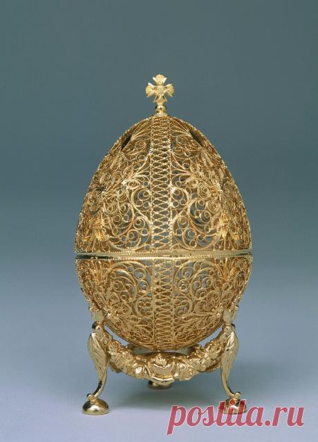 Faberge Egg from the Kremlin Museum collection in Moscow, Russia  The 19 Most Beautiful Fabergé Eggs for a Dream Easter Basket
