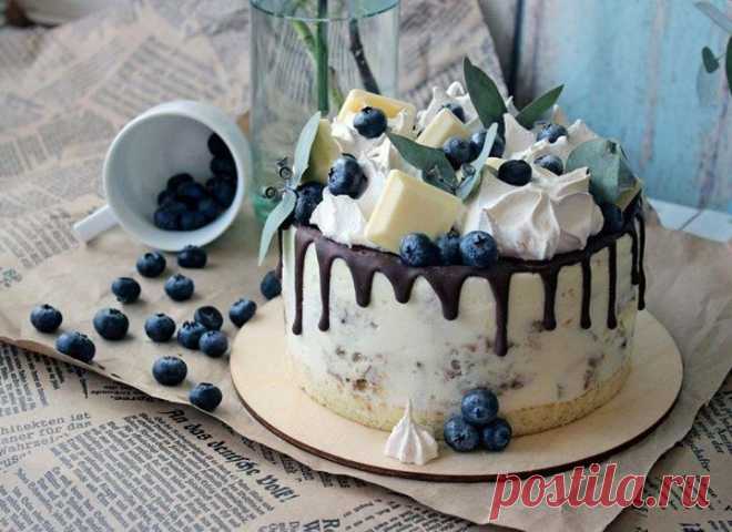 Муссовый «Панчо» Нежный воздушный тортик, в котором каждый кусочек наполнен легкостью сметанного мусса, хрустом орешков  и сочностью ананасов. За авторский рецепт спасибо Анастасии Корневой.