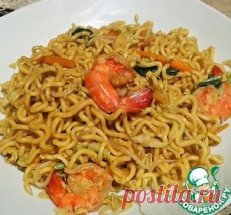 Жареная яичная лапша с овощами и креветками (Mie goreng) - кулинарный рецепт
