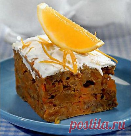 Морковный кекс с орехами и апельсиновой глазурью