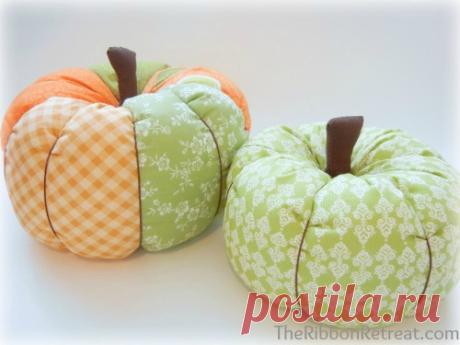 Fabric Pumpkins - The Ribbon Retreat Blog