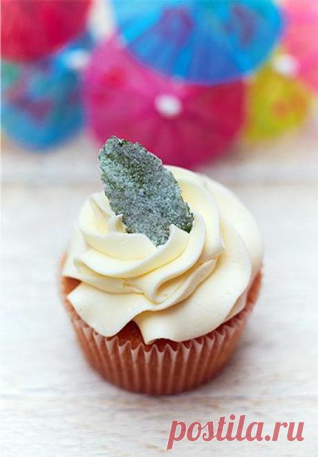 Рецепт капкейков Мохито

Рецепт капкейков Мохито от Джеммы Уислсон, сотрудницы и любимицы Джейми Оливера. Потрясающе вкусно!