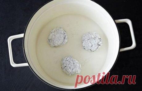 Вместо пароварки: Как шарики из фольги помогут приготовить очень вкусный ужин