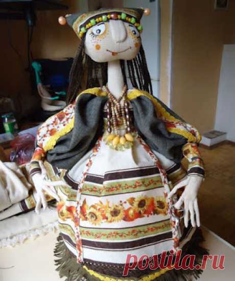 Декоративная кукла на чайник