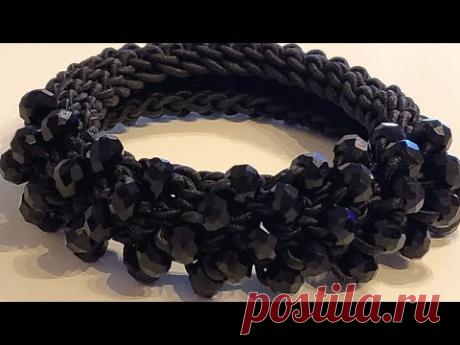 Bracciale all'uncinetto con filo elastico e Swarovski