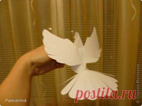 Голубь из бумаги..