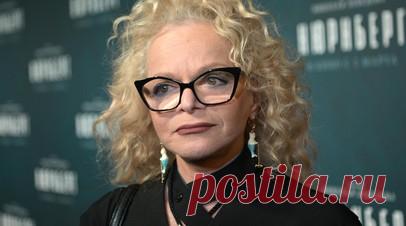 Адвокат Свириденко: Долина извинилась перед Лурье из-за общественного резонанса. Певица Лариса Долина ни разу не извинилась перед Полиной Лурье за 1,5 года разбирательств после продажи квартиры, однако сделала это в эфире Первого канала из-за общественного резонанса, заявила адвокат Лурье Светлана Свириденко. Читать далее