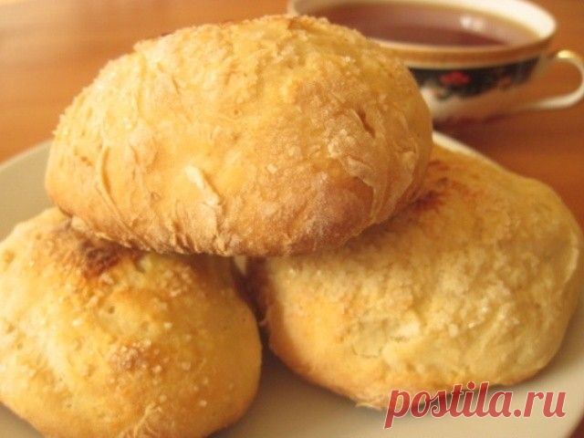Быстрые и воздушные булочки без дрожжей и яиц : эконом-вариант
